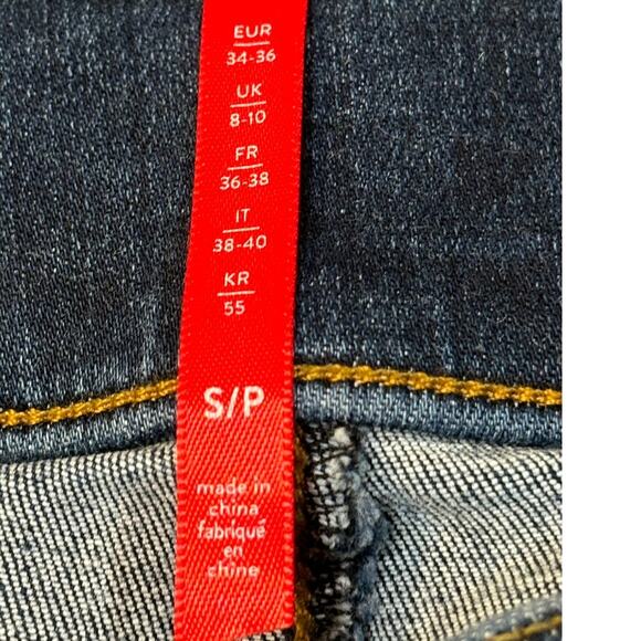 COPY - Spanx Women's Skinny Slightly Distressed Raw Hem Pull On Jeans Size Small - Picture 4 of 7